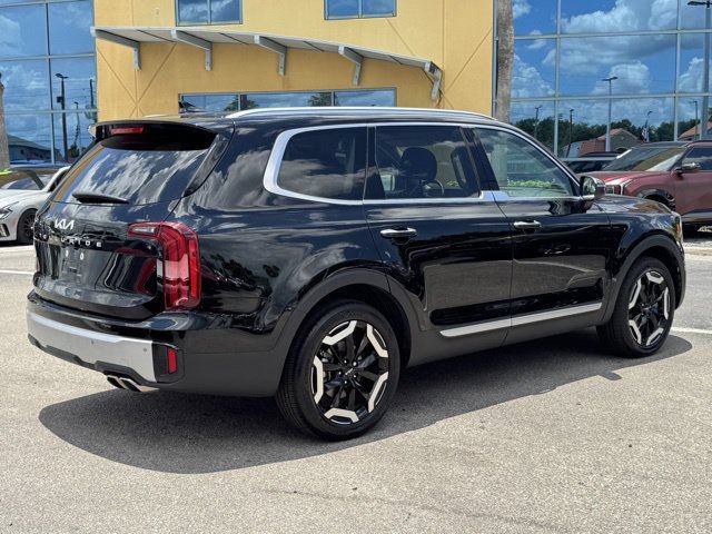 Certified 2024 Kia Telluride S w/ S Sunroof Package FWD image 4