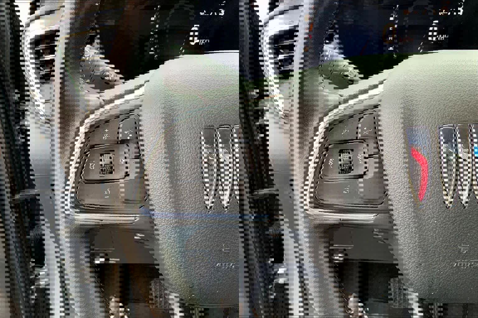 Used 2024 Buick Encore GX Sport Touring image 22