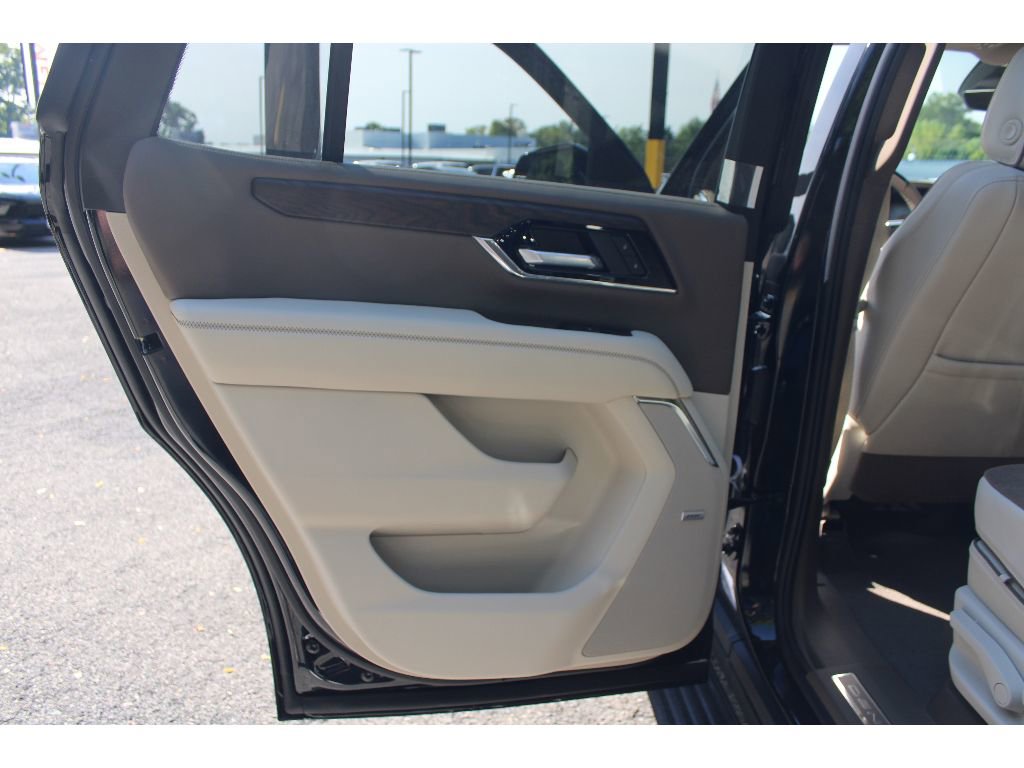 New 2026 GMC Yukon Denali w/ Denali Reserve Package image 28