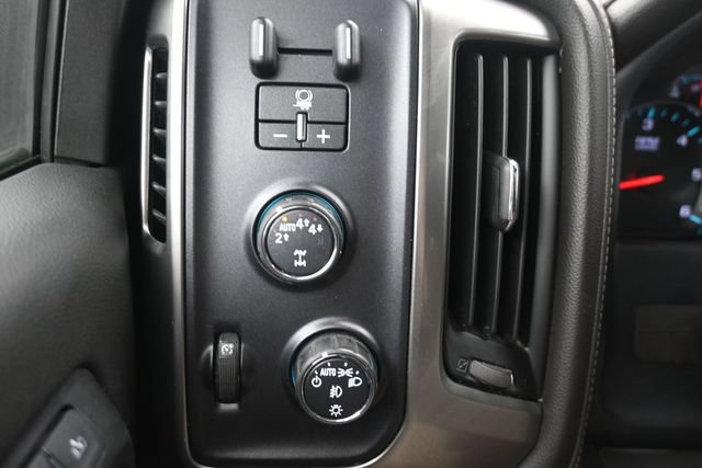 Used 2018 Chevrolet Silverado 1500 LTZ w/ Sport Package AWD/4WD image 25