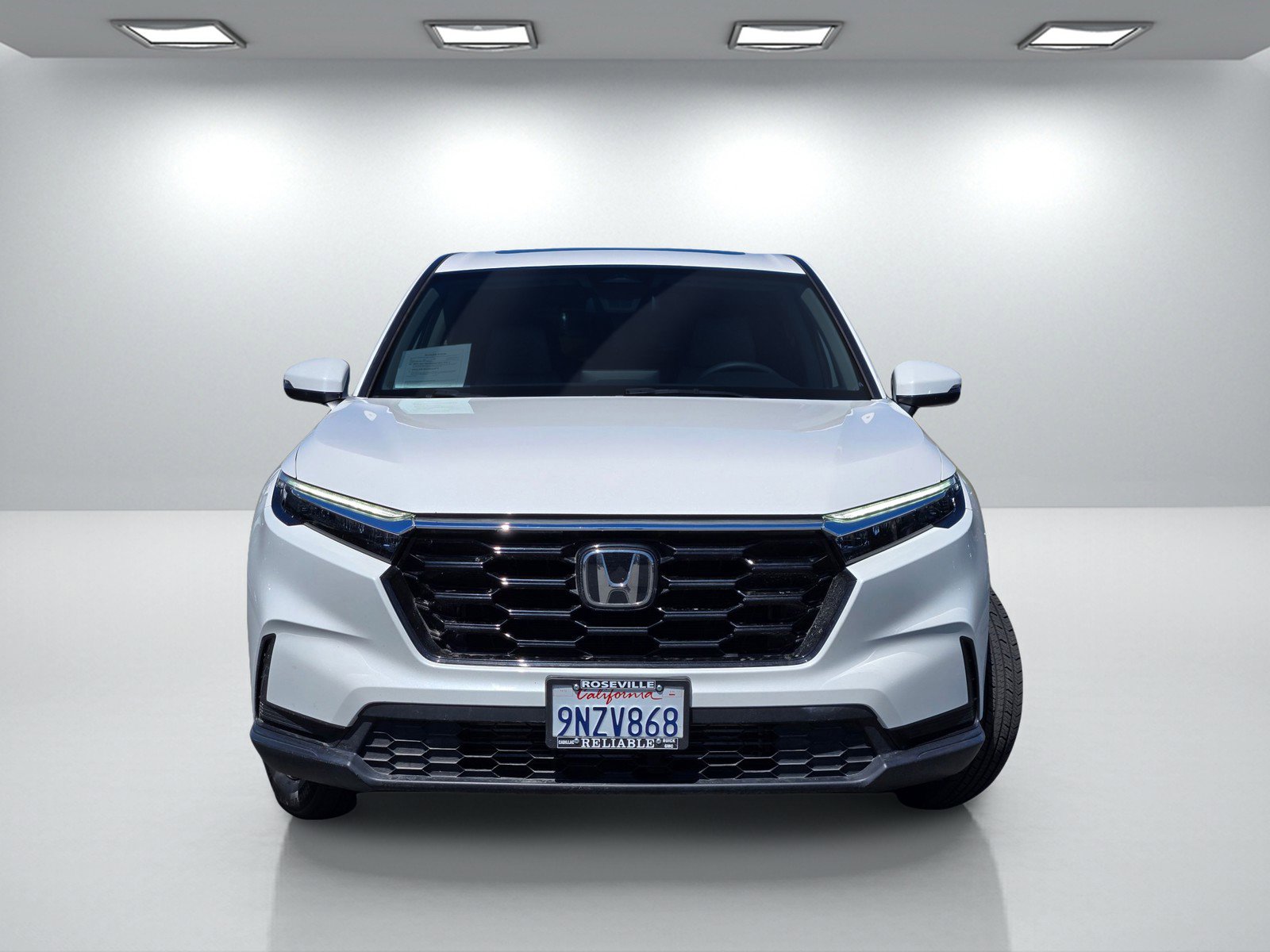 Used 2025 Honda CR-V EX image 2