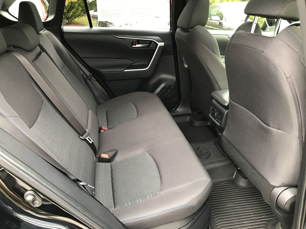 Certified 2022 Toyota RAV4 SE w/ Convenience Package image 29