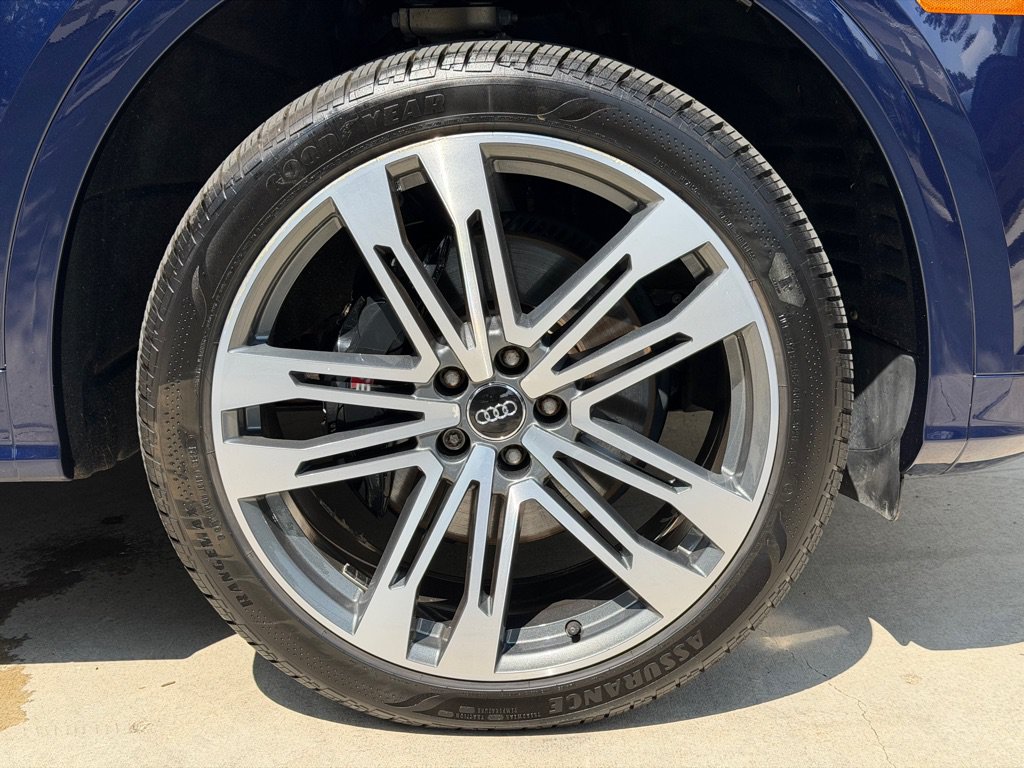 Used 2018 Audi SQ5 Prestige AWD/4WD image 19