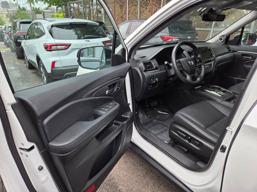 Used 2022 Honda Pilot Special Edition image 8