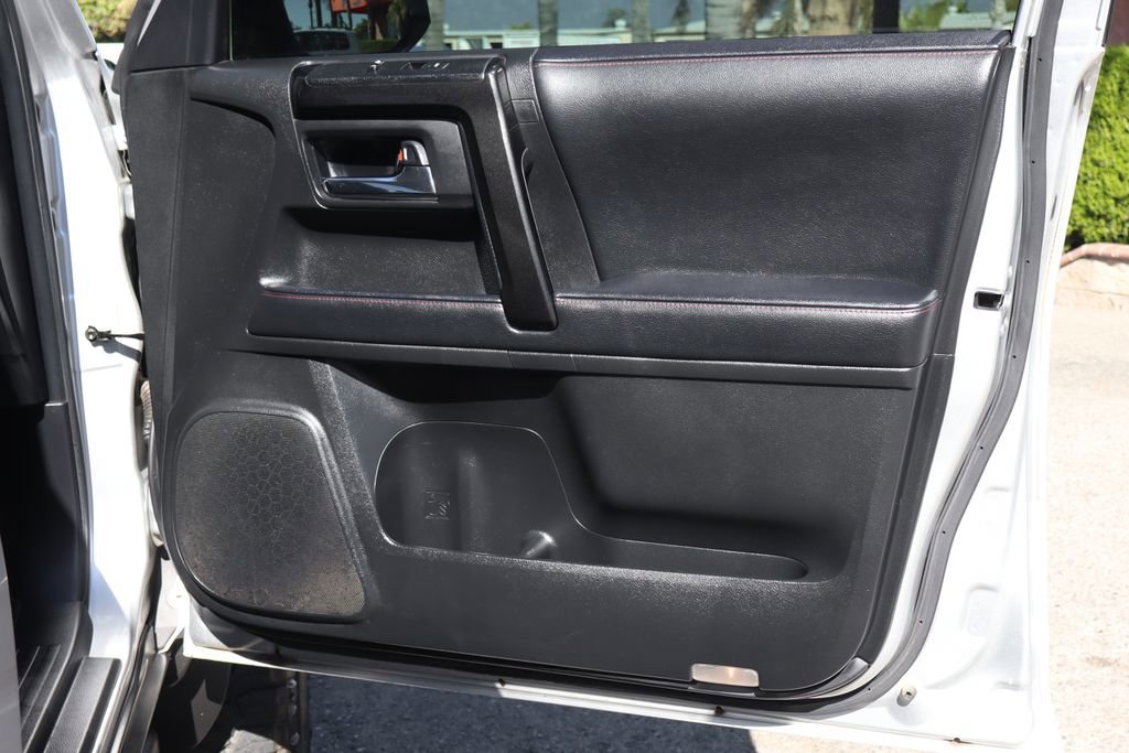 Used 2022 Toyota 4Runner TRD Off-Road Premium w/ Moonroof Package AWD/4WD image 49