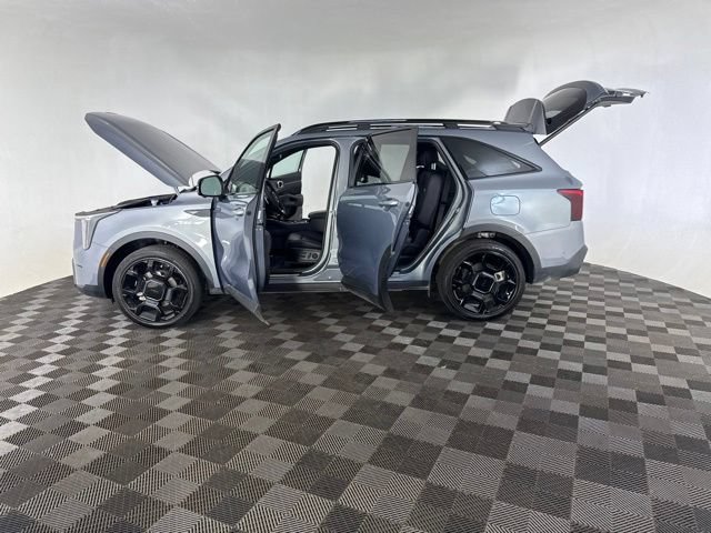 Certified 2025 Kia Sorento SX Prestige AWD/4WD image 11