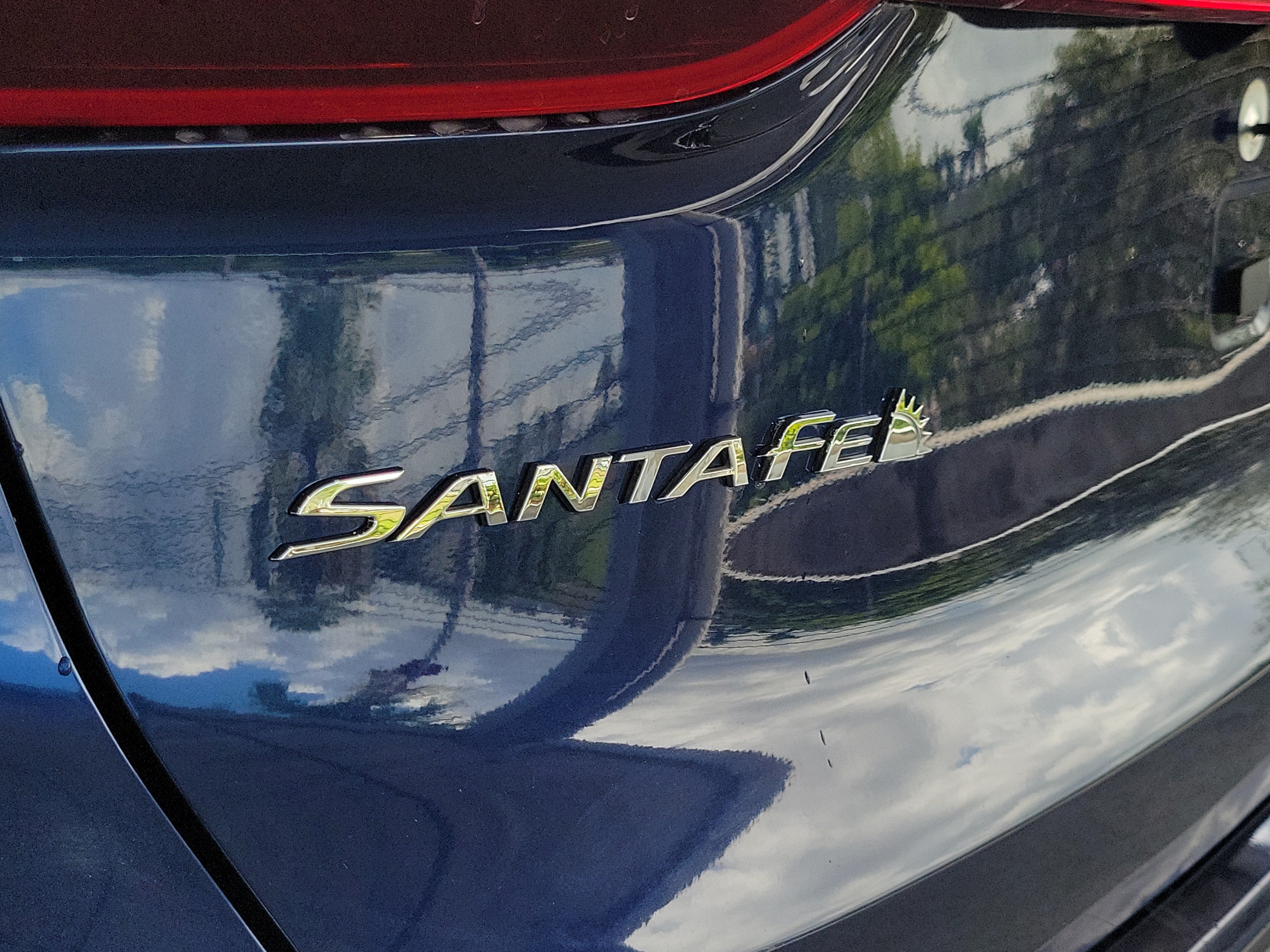Used 2023 Hyundai Santa Fe Limited FWD image 7