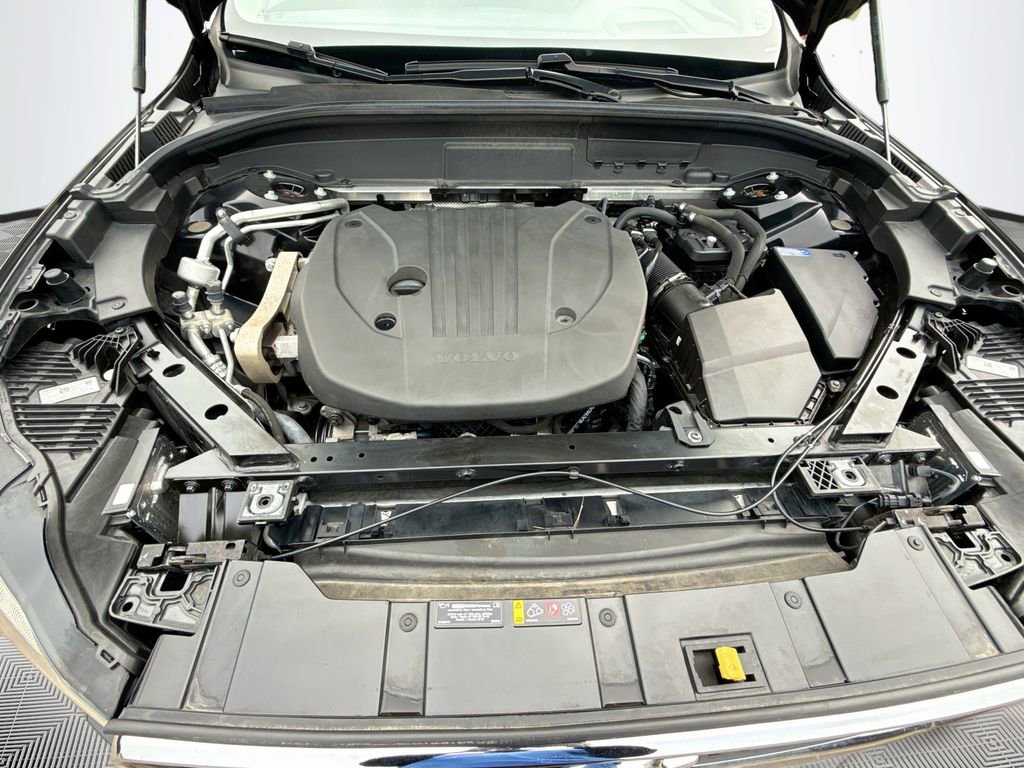 Used 2023 Volvo XC60 B5 Ultimate AWD/4WD image 35