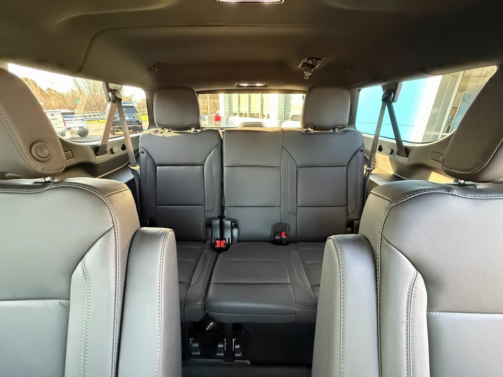 Certified 2024 Chevrolet Suburban Z71 w/ Off-Road Capability Package image 30