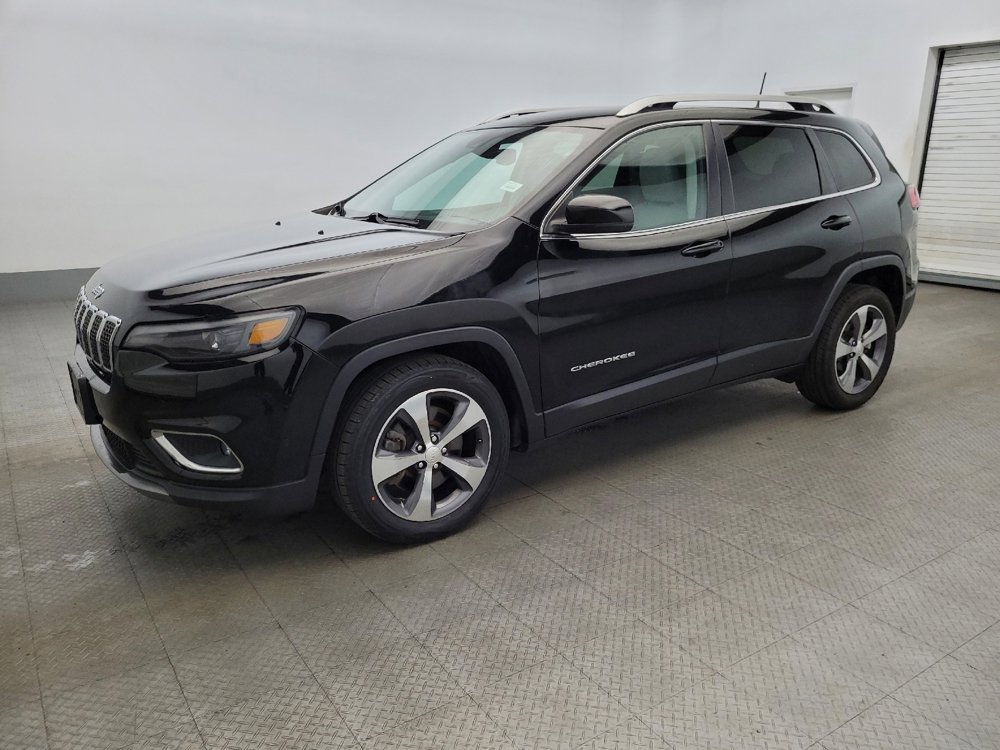 Used 2019 Jeep Cherokee Limited w/ Technology Group image 2