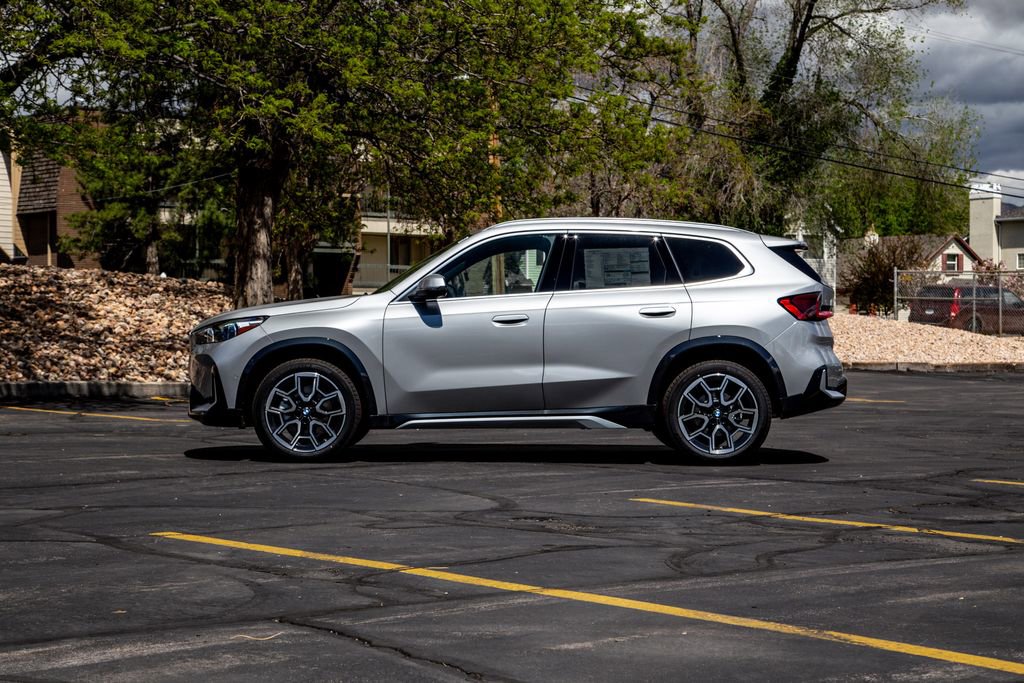 New 2026 BMW X1 xDrive28i w/ Convenience Package AWD/4WD image 2