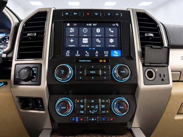 Used 2019 Ford F250 Lariat w/ Lariat Ultimate Package AWD/4WD image 36