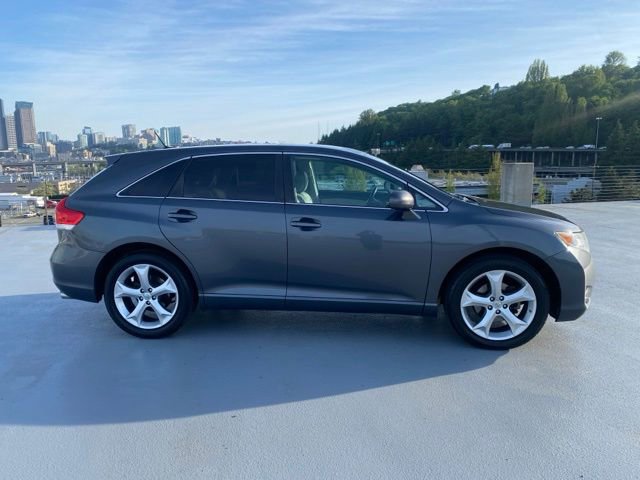 Used 2009 Toyota Venza AWD image 2