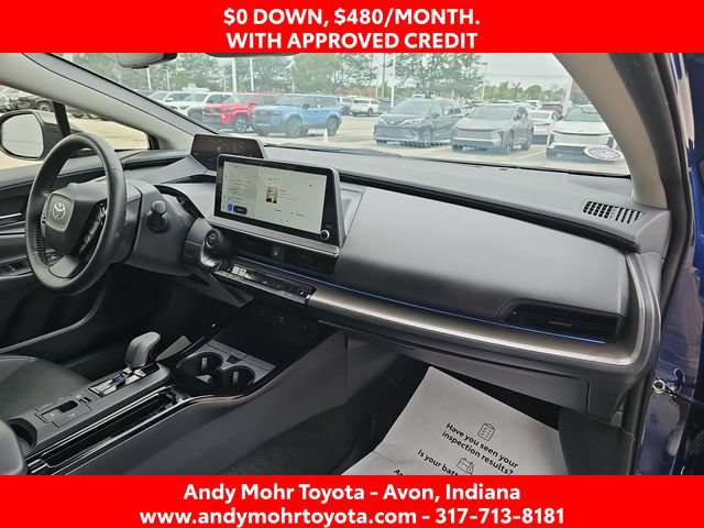 Used 2024 Toyota Prius XLE FWD image 32