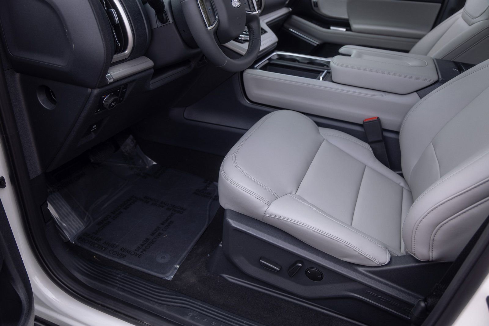 New 2026 Ford Expedition Active AWD/4WD image 18