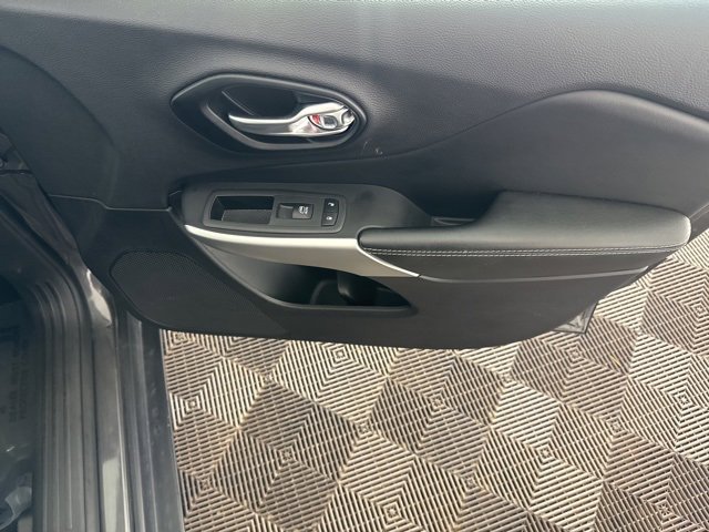 Used 2022 Jeep Cherokee Latitude image 19