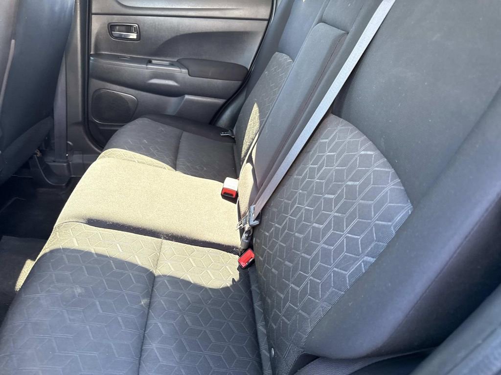 Used 2021 Mitsubishi Outlander Sport 2.0 ES image 13