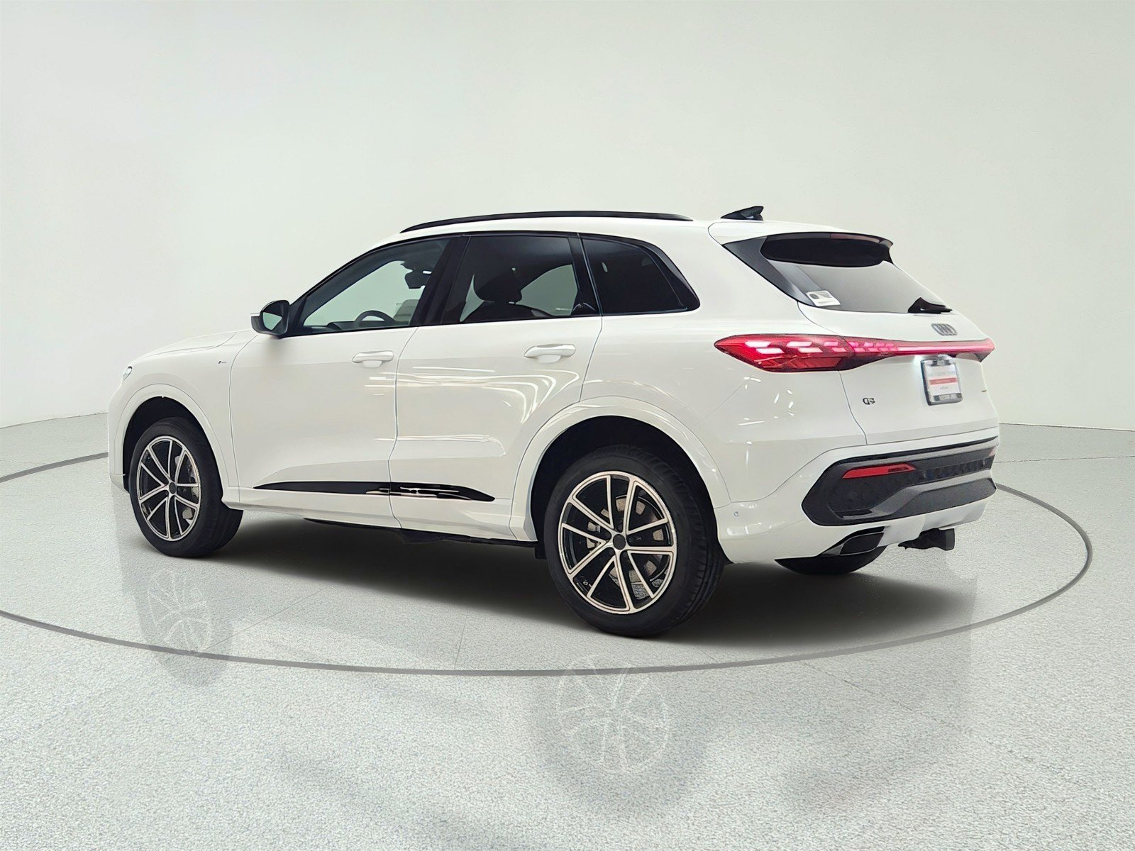 New 2026 Audi Q5 Premium Plus AWD/4WD image 7