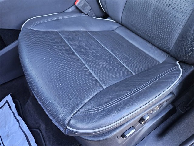 Used 2023 Cadillac Escalade ESV Premium Luxury image 8