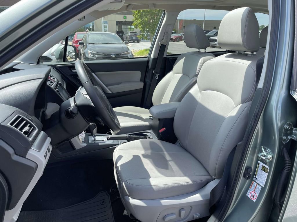 Used 2016 Subaru Forester 2.5i Limited w/ Popular Package #2 AWD/4WD image 8