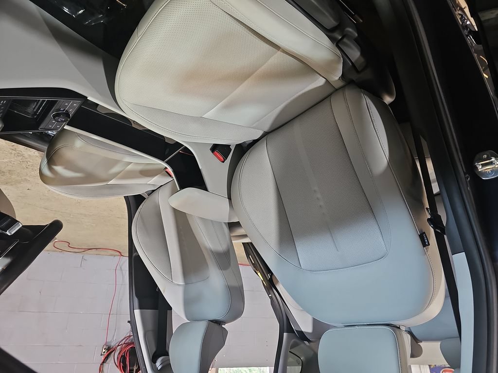 Certified 2024 Hyundai Kona Limited AWD/4WD image 10