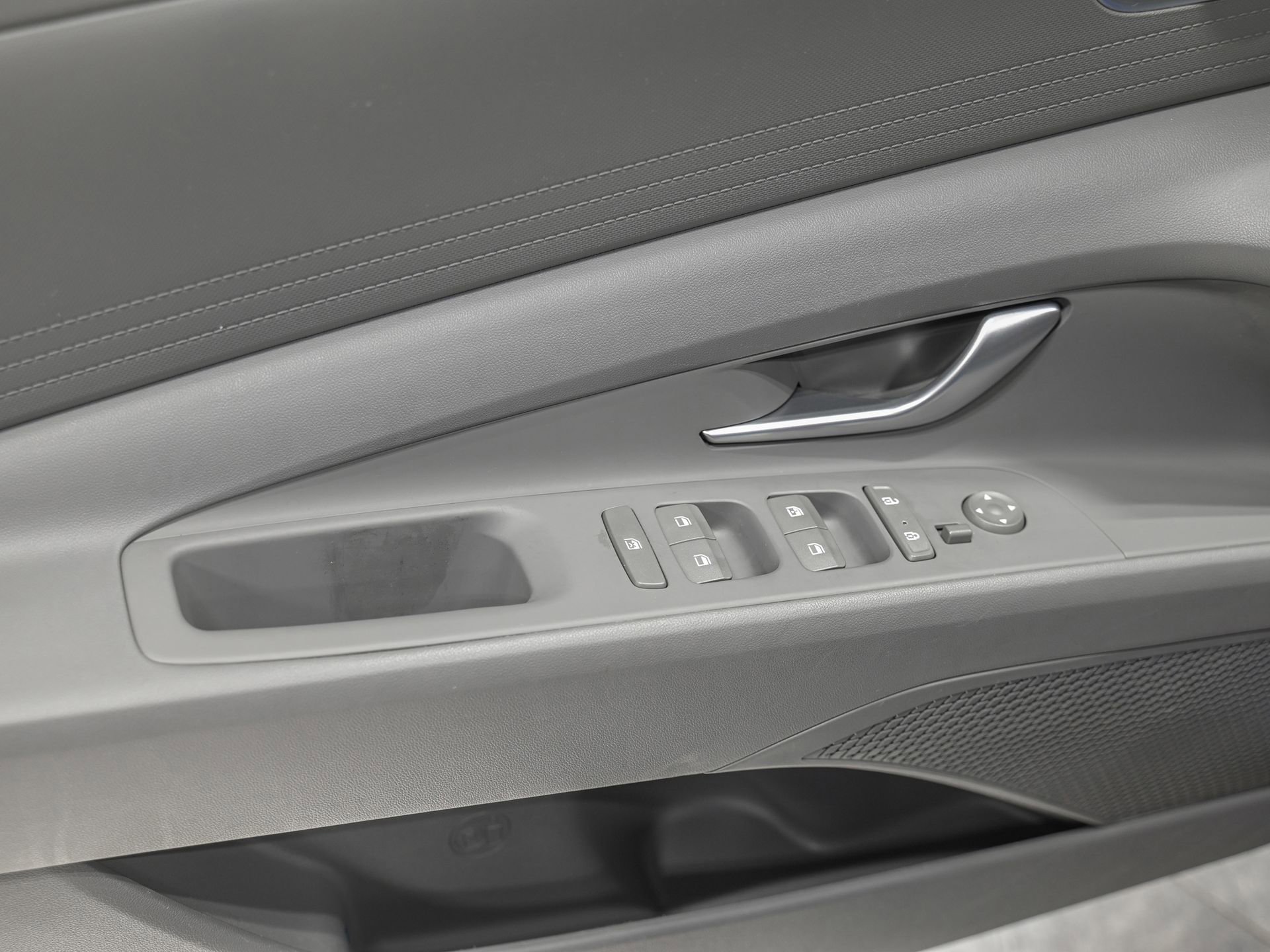 Used 2023 Hyundai Elantra SEL image 15