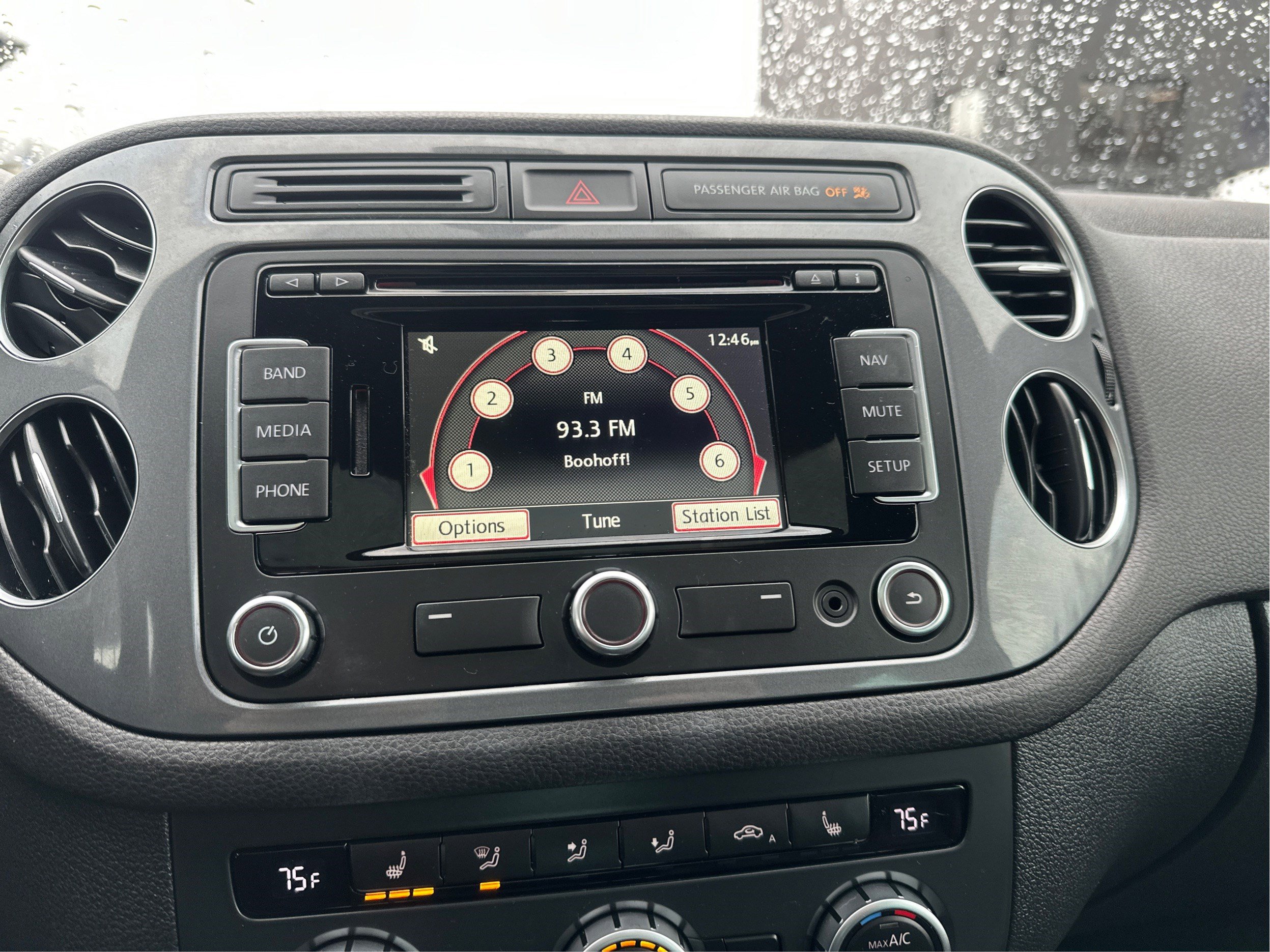 Used 2015 Volkswagen Tiguan R-Line image 14