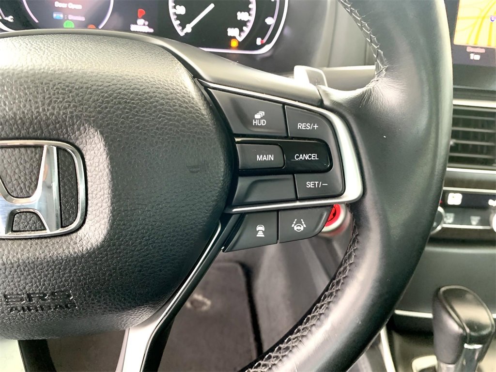 Used 2018 Honda Accord Touring image 30