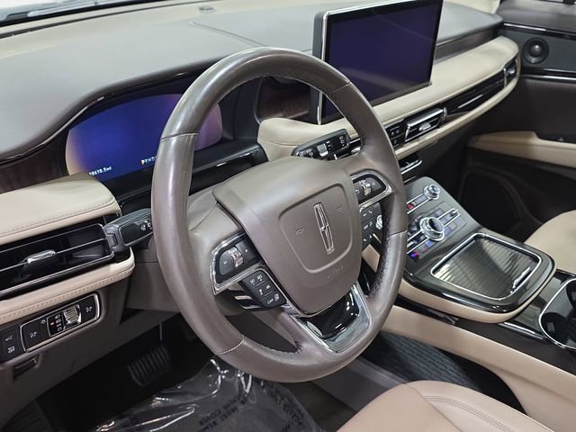 Certified 2022 Lincoln Nautilus Reserve w/ Equipment Group 201A image 12