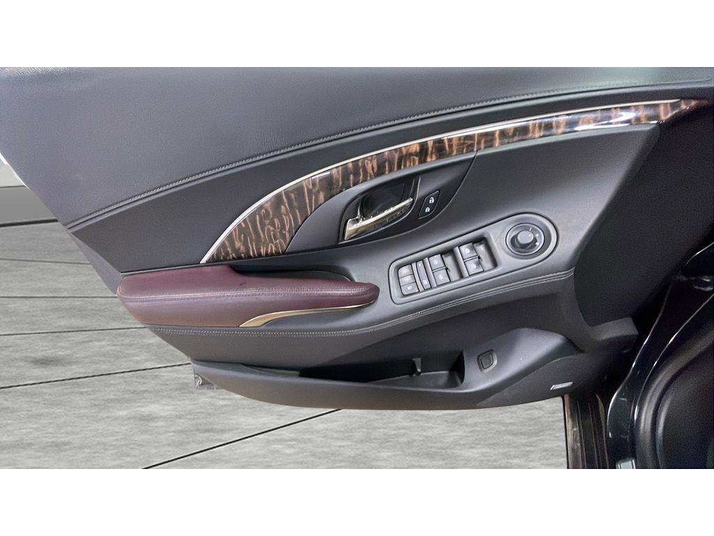 Used 2015 Buick LaCrosse Premium w/ Ultra Luxury Package FWD image 10