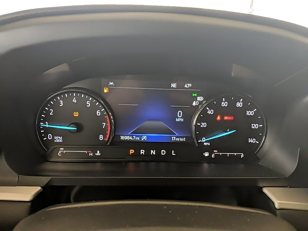 Used 2023 Ford Explorer XLT w/ Equipment Group 202A image 27