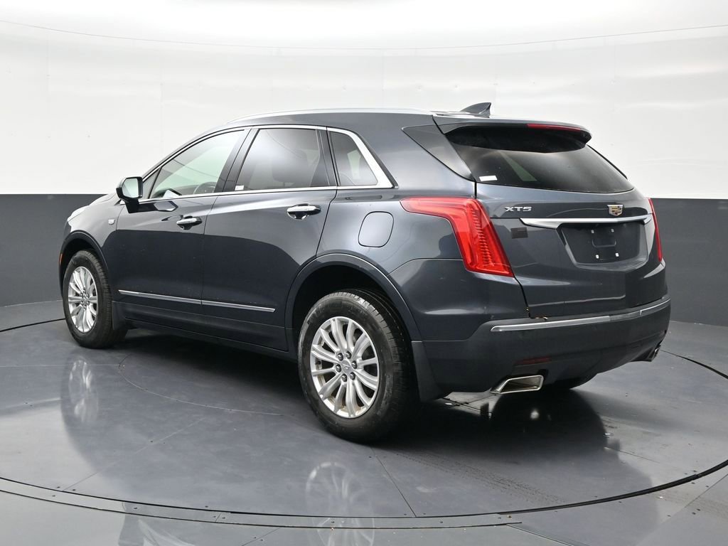 Used 2019 Cadillac XT5 FWD image 3