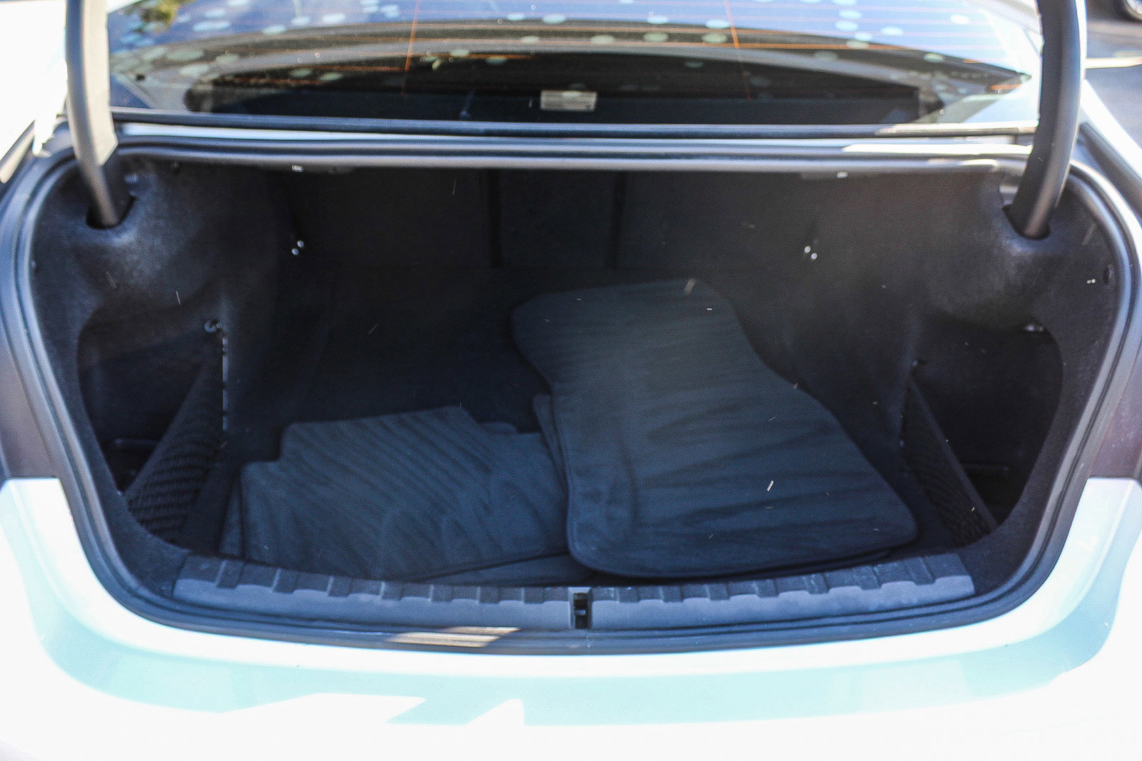 Used 2019 BMW 330i Sedan w/ Premium Package image 26