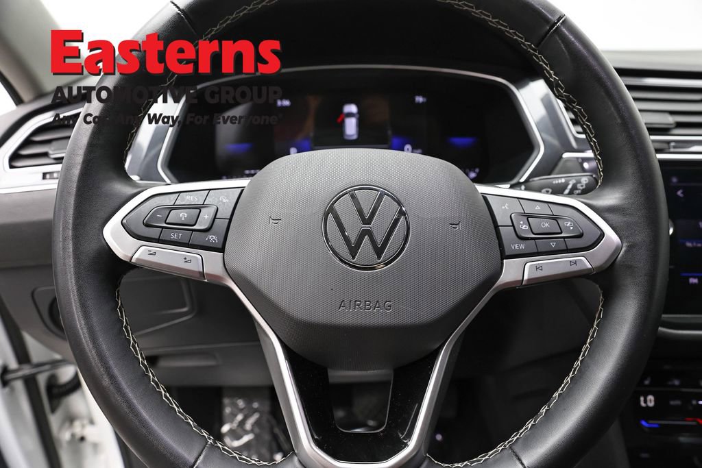 Used 2024 Volkswagen Tiguan SE image 10