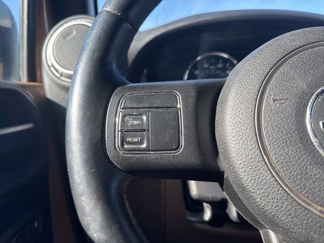 Used 2015 Jeep Wrangler Unlimited Sahara AWD/4WD image 21