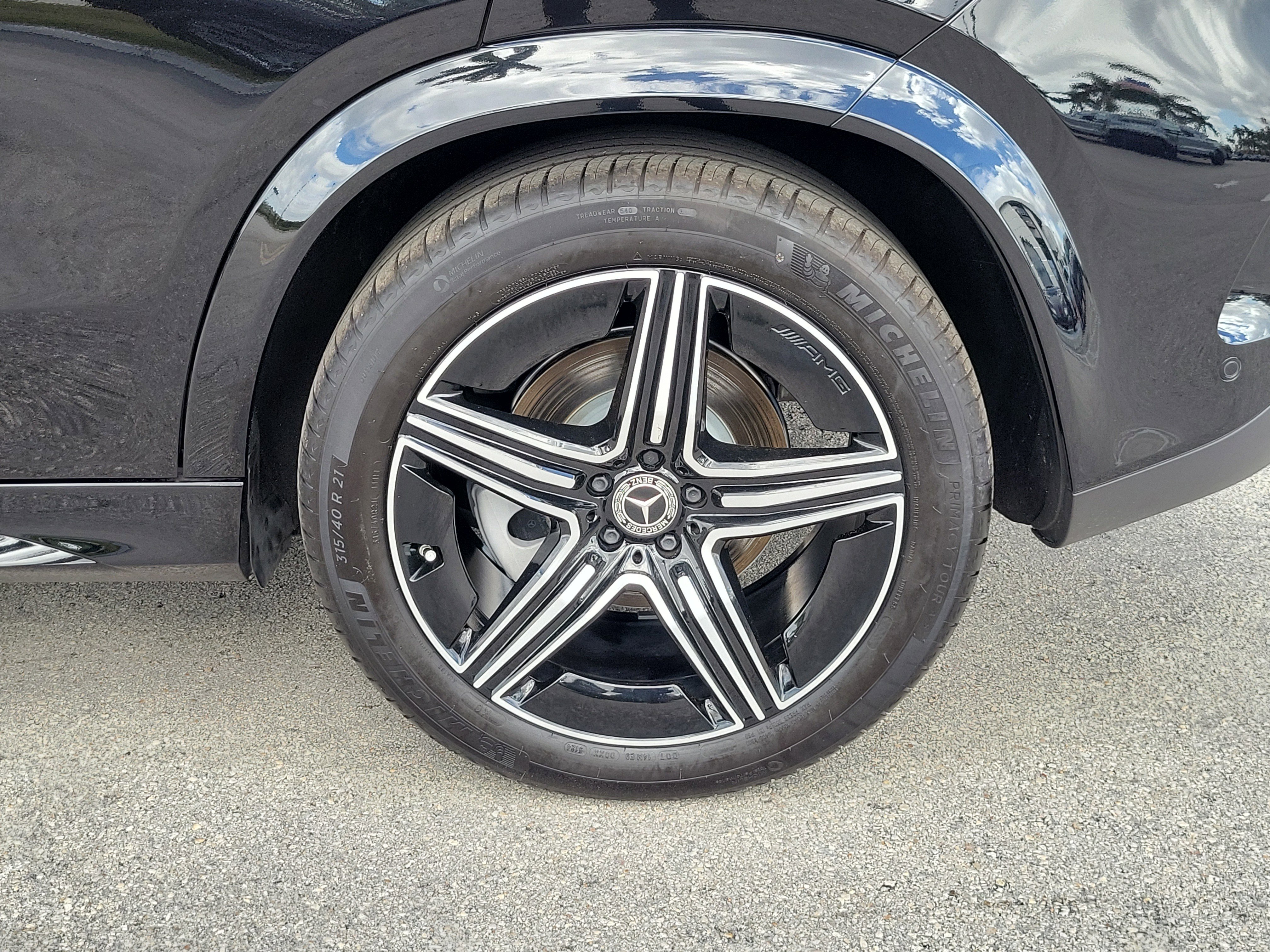 Used 2025 Mercedes-Benz GLE 580 4MATIC image 29