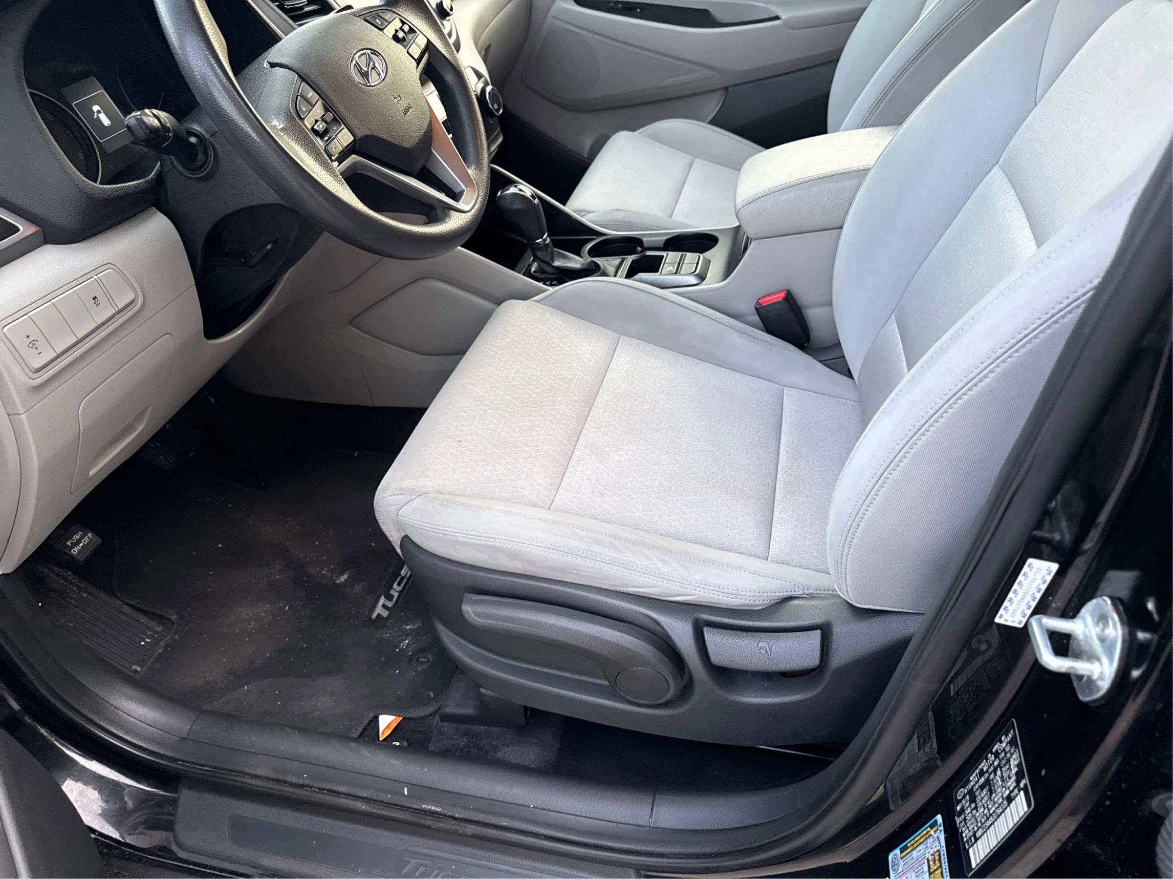 Used 2018 Hyundai Tucson SE w/ Cargo Package FWD image 10