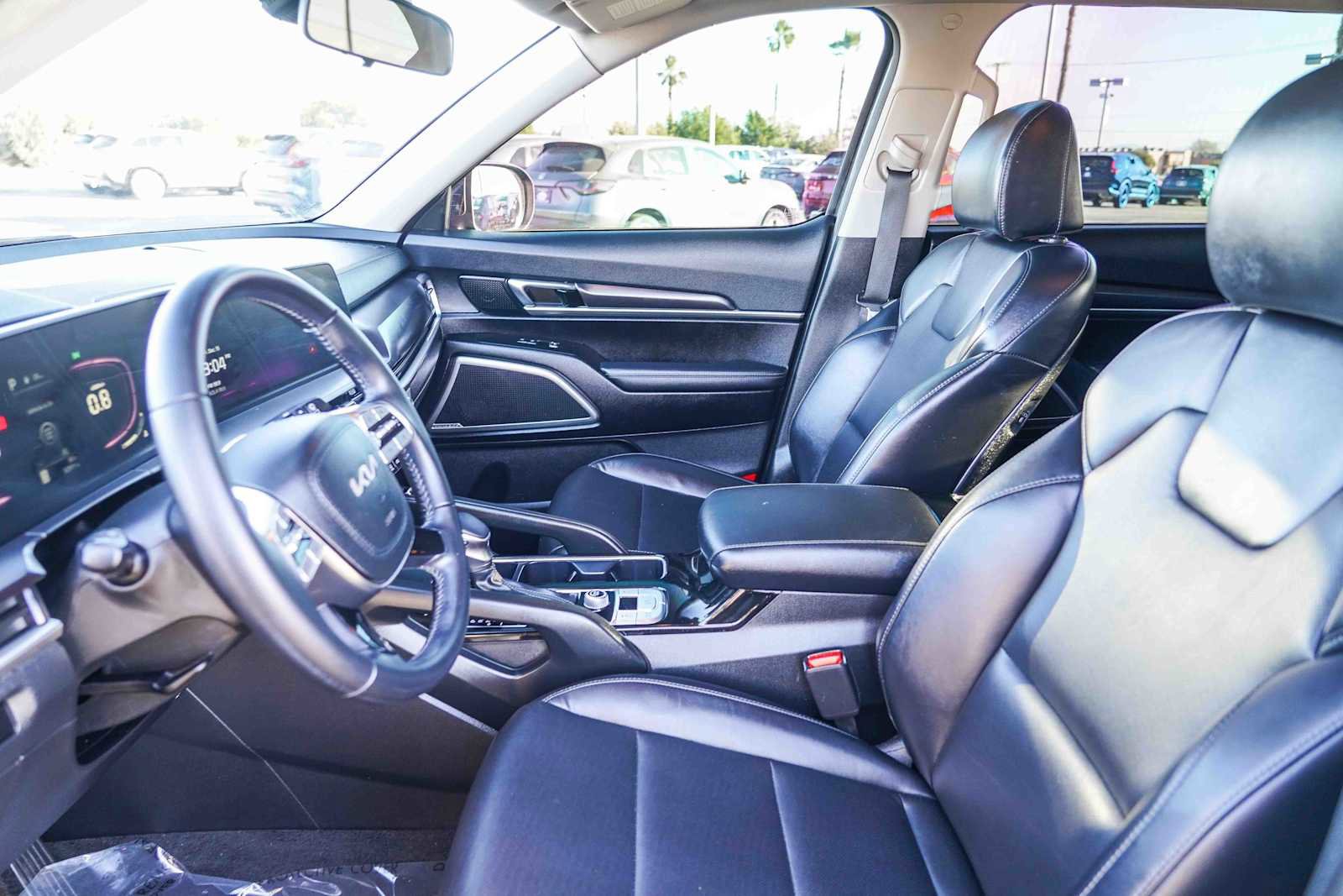 Used 2023 Kia Telluride S image 17