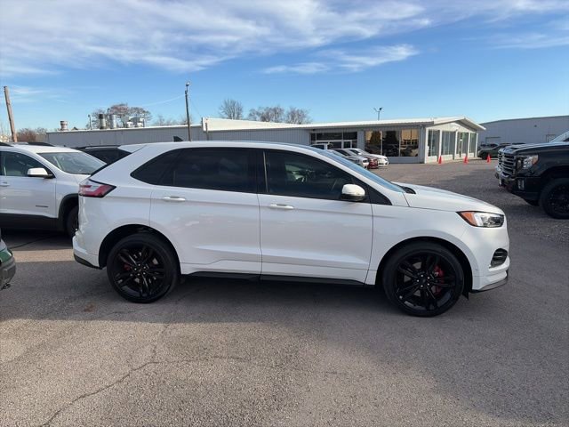 Used 2024 Ford Edge ST w/ Equipment Group 401A image 7