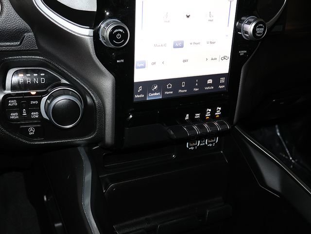Used 2023 RAM 1500 Big Horn AWD/4WD image 24
