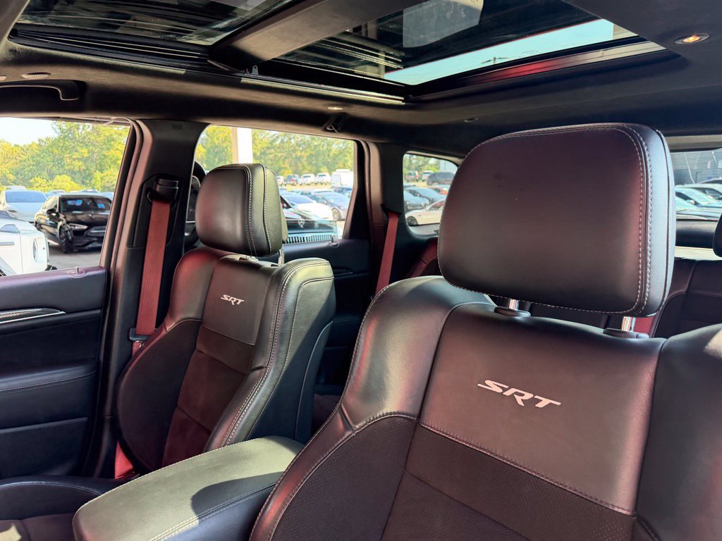 Used 2020 Jeep Grand Cherokee SRT AWD/4WD image 32