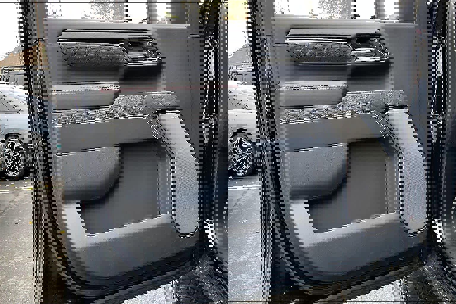 Used 2024 GMC Sierra 2500 AT4X image 24