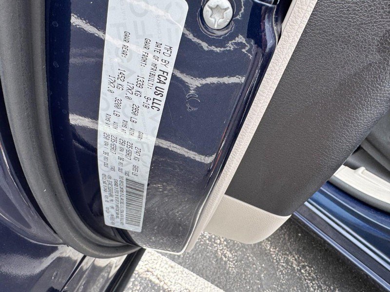 Used 2019 Chrysler Pacifica Touring-L FWD image 24