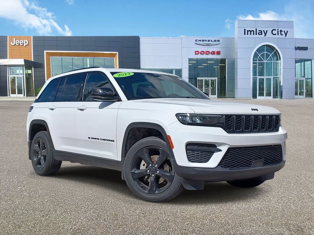 Used 2023 Jeep Grand Cherokee Altitude