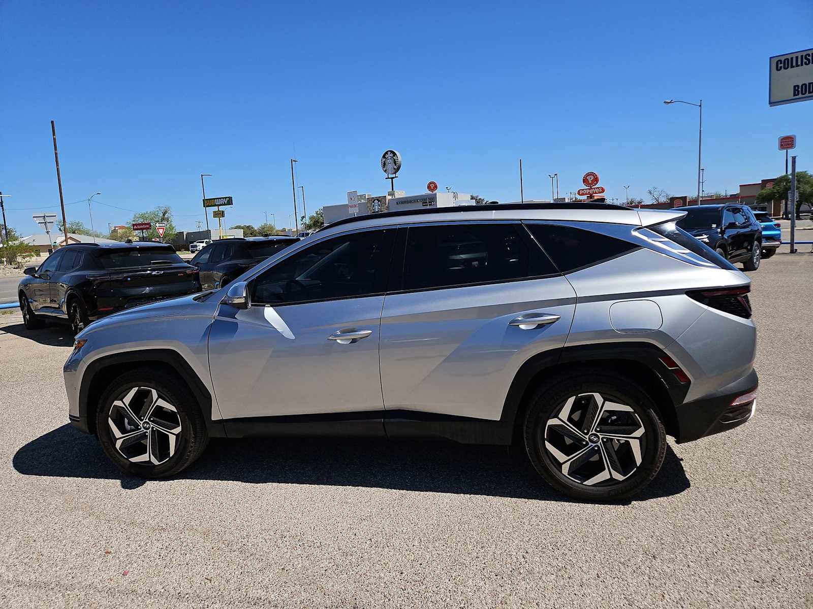 Used 2024 Hyundai Tucson Limited AWD/4WD image 5