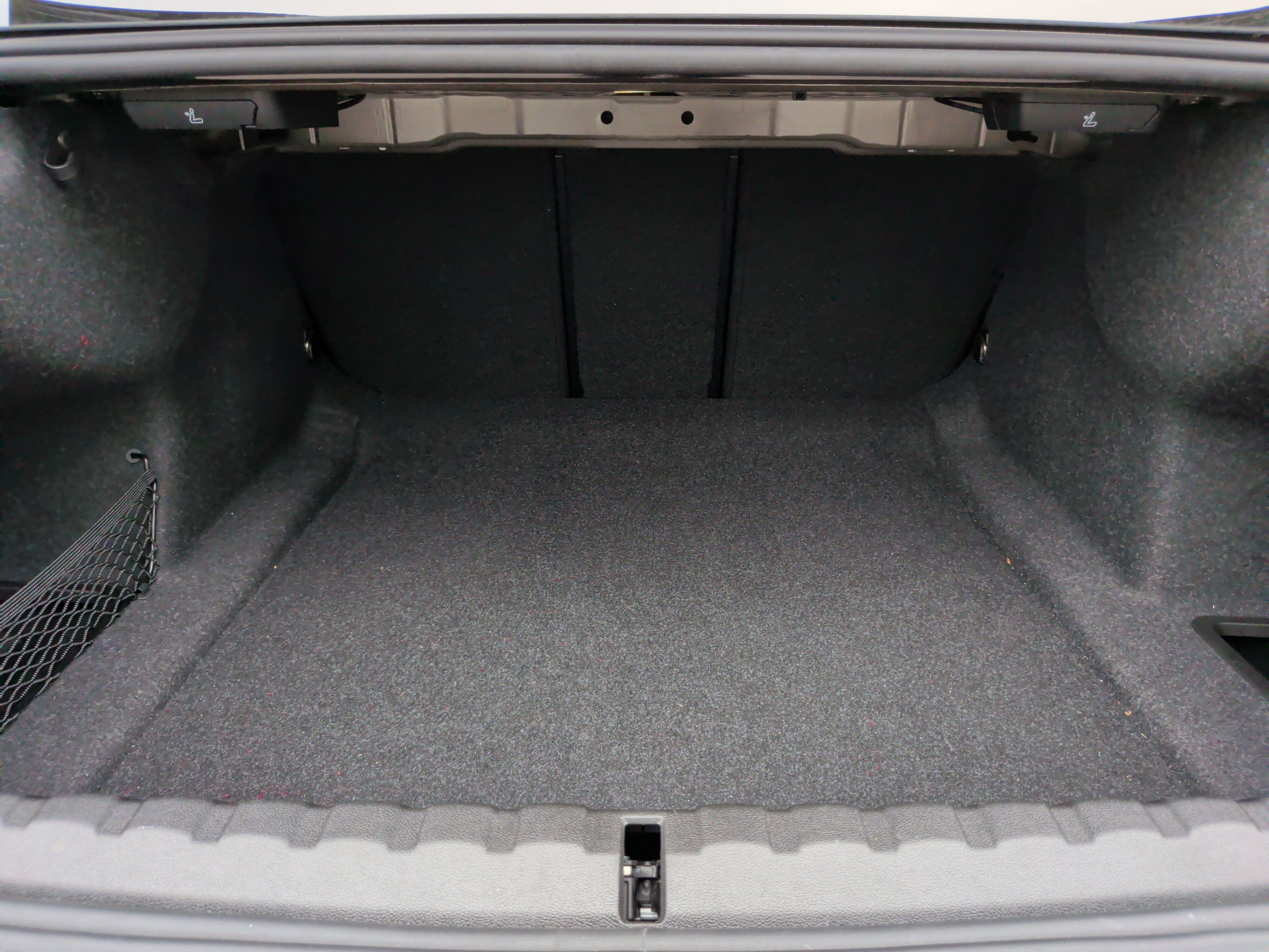 Certified 2026 BMW 430i Coupe w/ M Sport Package image 37