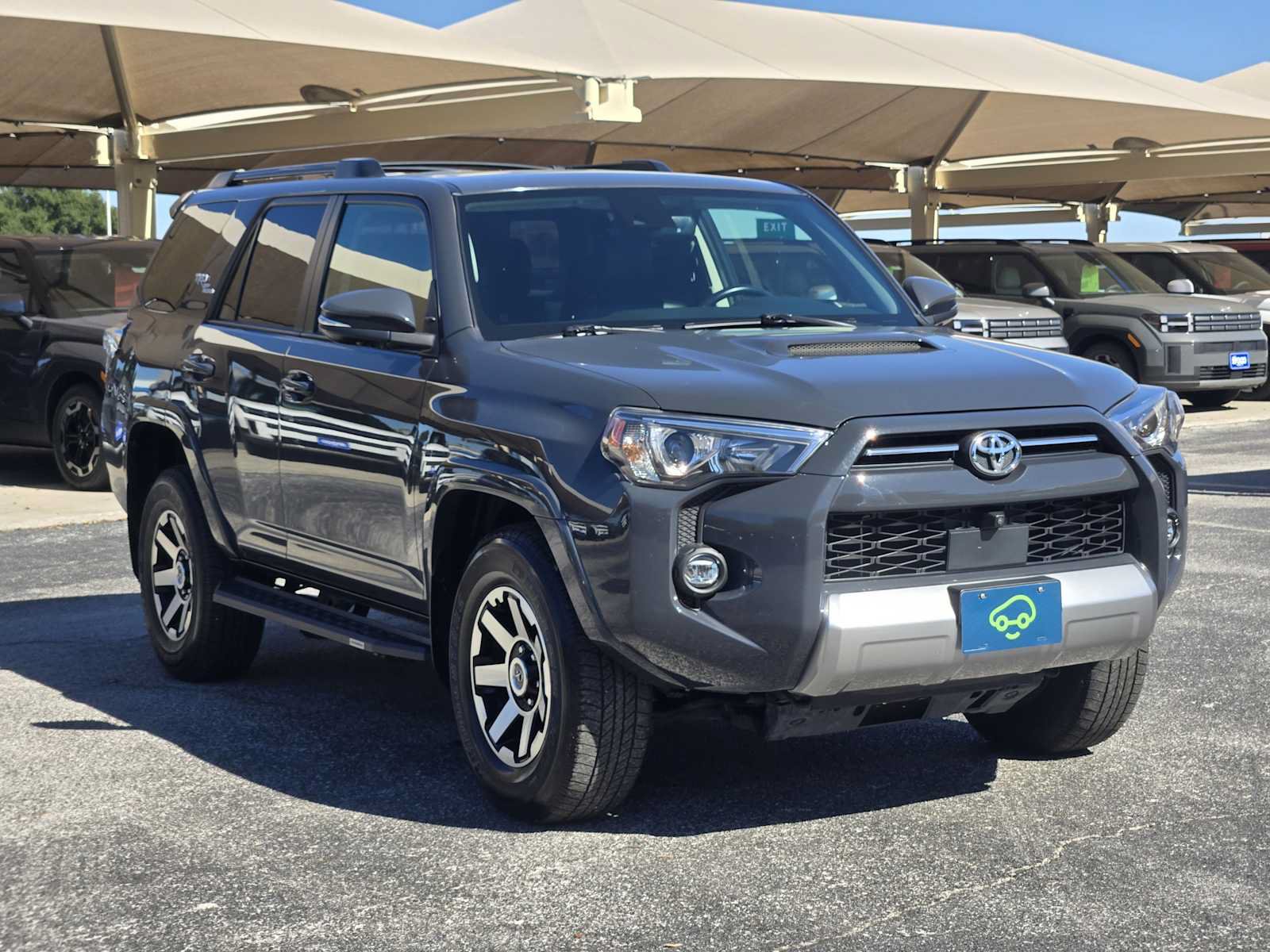Used 2024 Toyota 4Runner TRD Off-Road Premium w/ Off Road Premium Plus Package AWD/4WD image 2