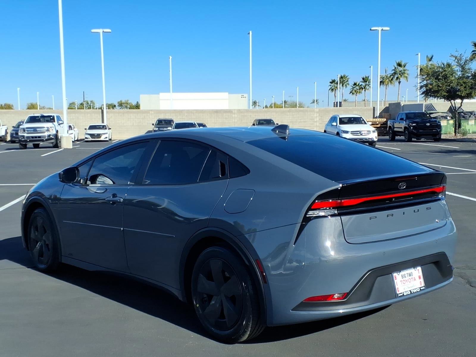 Used 2024 Toyota Prius LE image 6