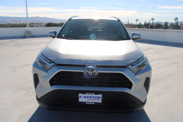 Used 2023 Toyota RAV4 LE AWD/4WD image 7