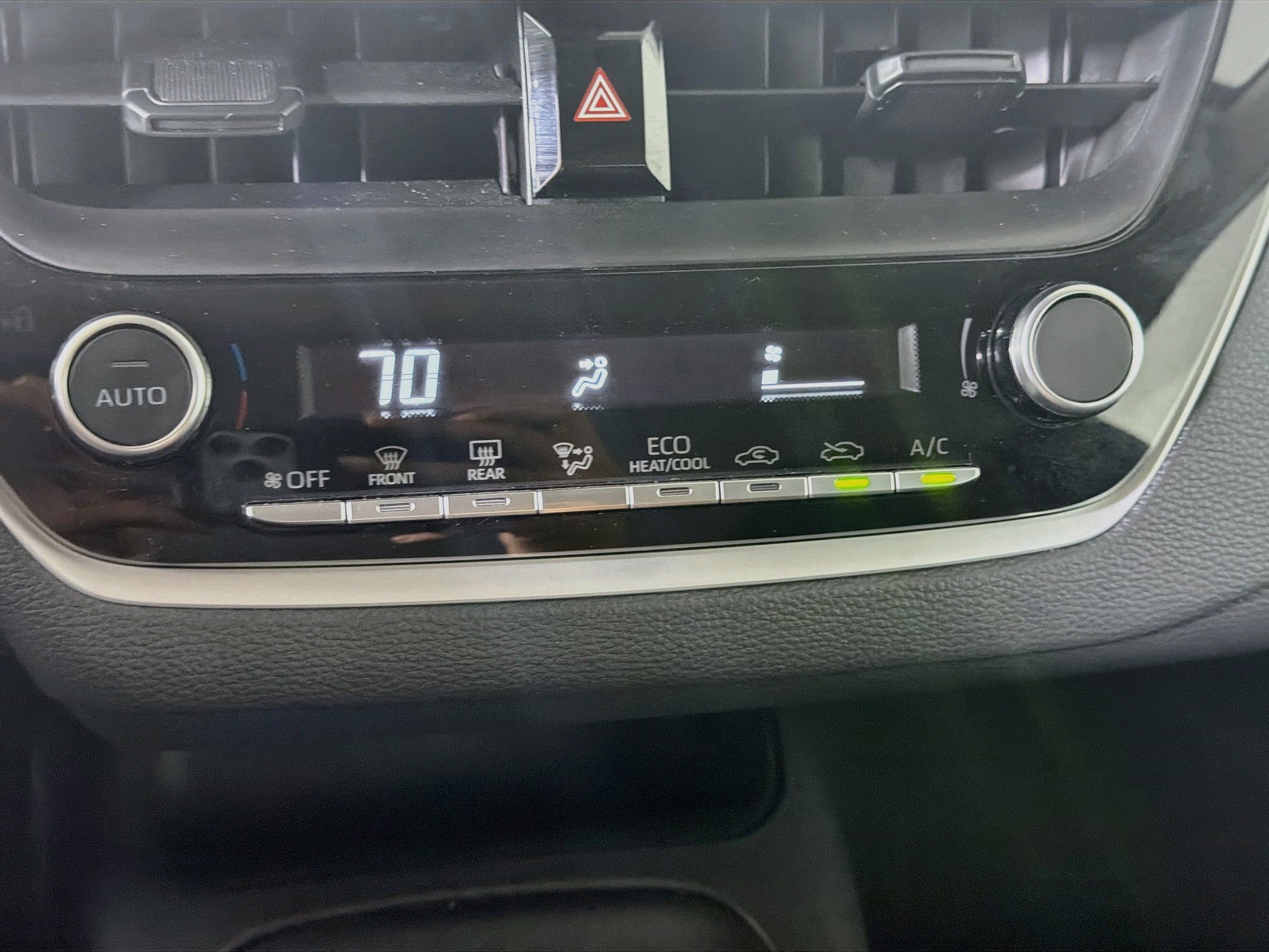 Used 2025 Toyota Corolla LE FWD image 22